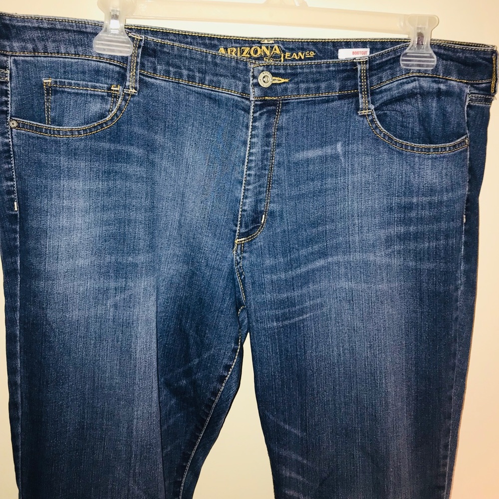 Jeans - Picture 3 of 5